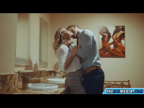 ❤️ Quando uma loira peituda o seduz em um banheiro público ❤️❌ Porno porno em pt-br.javarchive.top ❌️❤